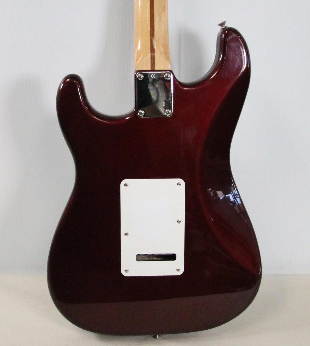 Fender 2000 Standard Stratocaster HSS Solid Body Maple Midnight Wine MIM Guitar