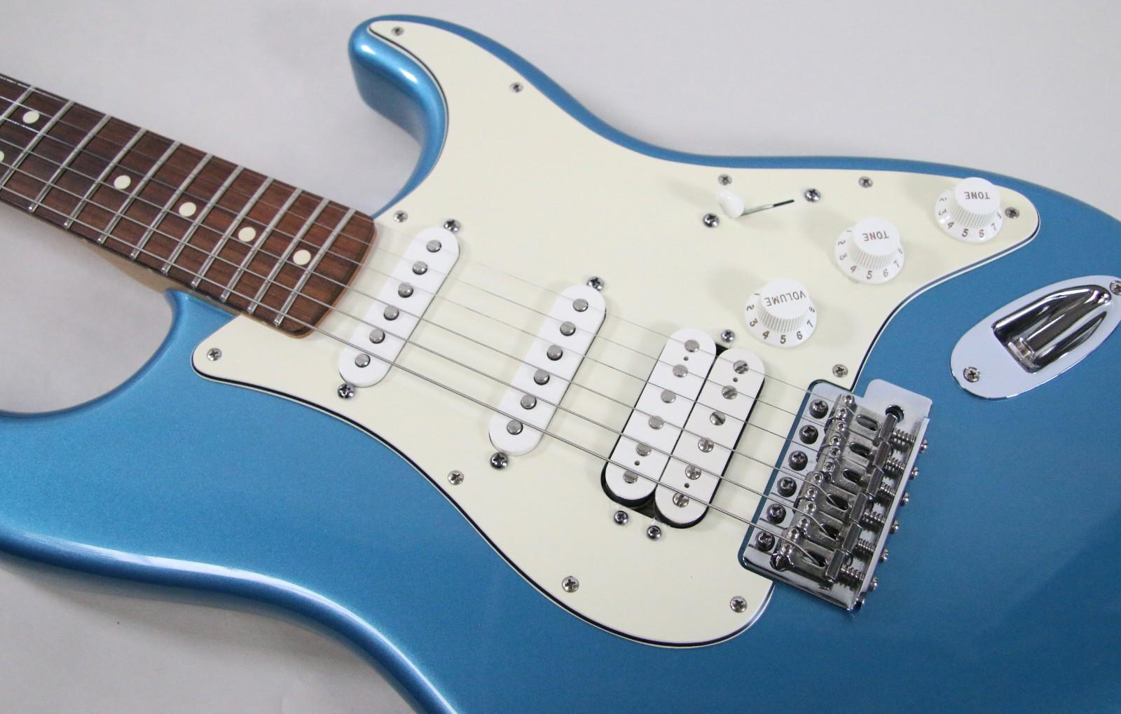 Fender Standard Stratocaster HSS Lake Placid Blue (2012) MIM Electric Guitar WOW