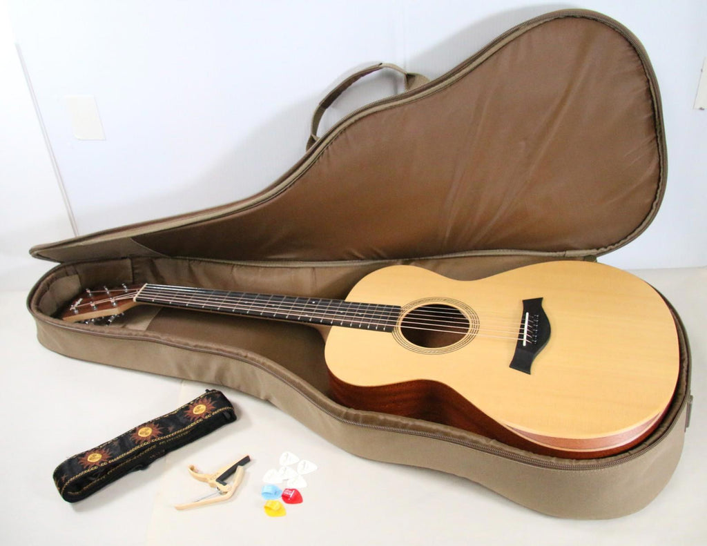 Taylor Academy 12 Acoustic Right Handed Guitar With Gig Bag (2020) - Excellent