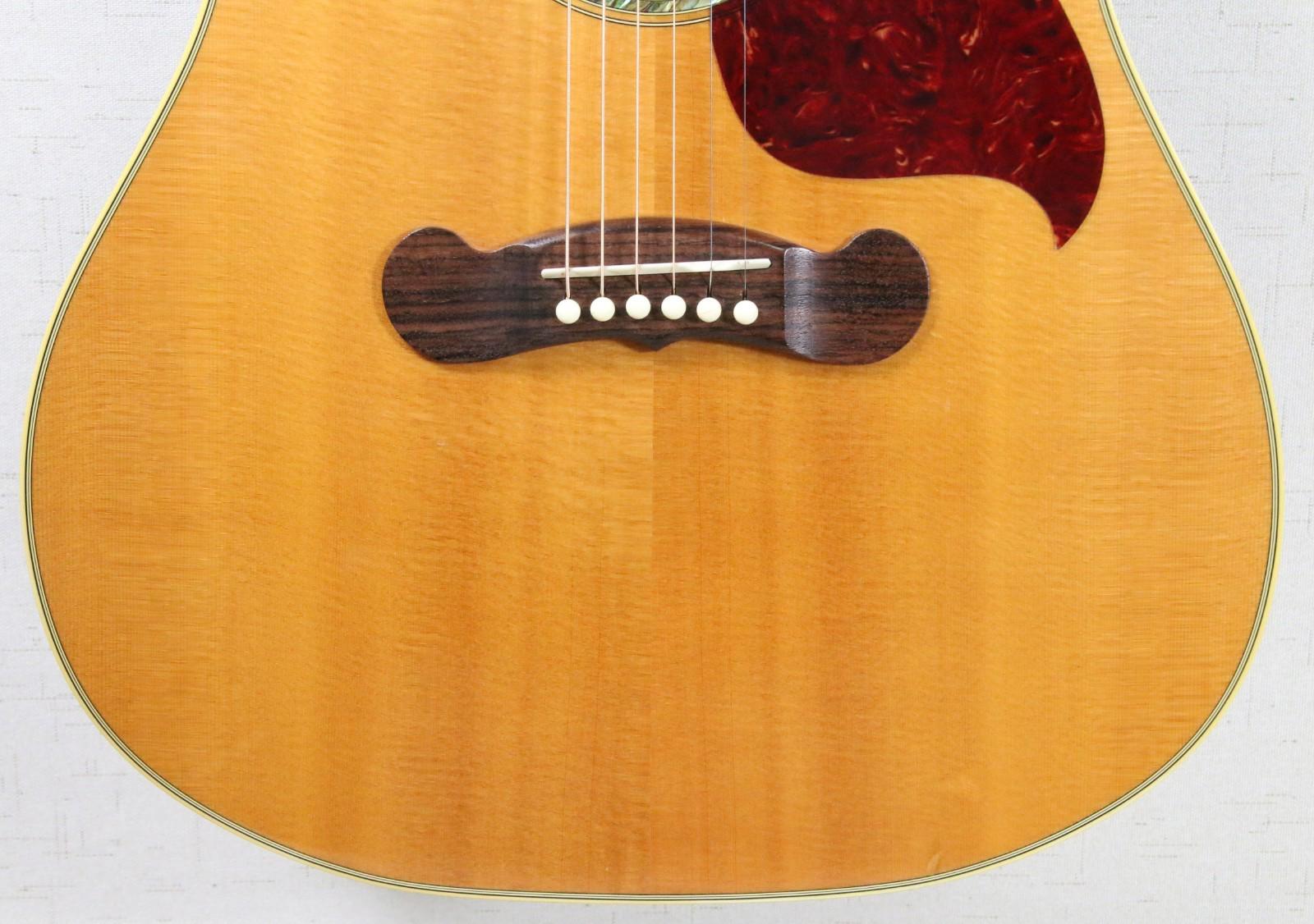 Gibson Songwriter Studio DLX EC 2012 Deluxe Electric Acoustic Guitar w/OHSC NICE