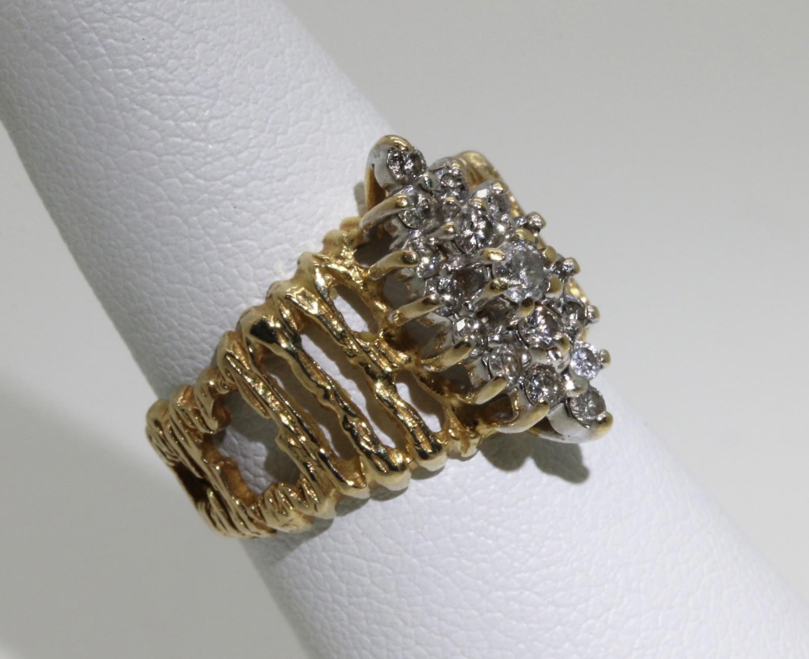 Solid 14k Gold ring with 17 Diamonds 0.5 TCW Oval Design Aged Reclaimed Wood sz6