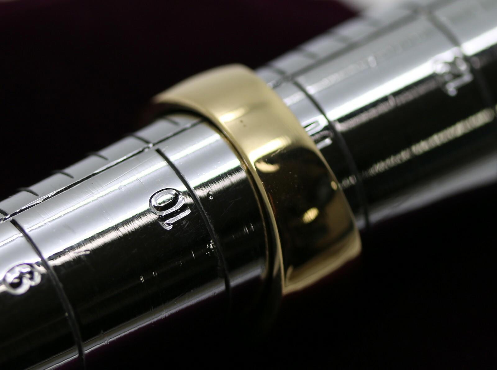 18 Karat Yellow Gold Men's Moonstone Ring w/ Diamonds Size 10.5 "GPG" Excellent!